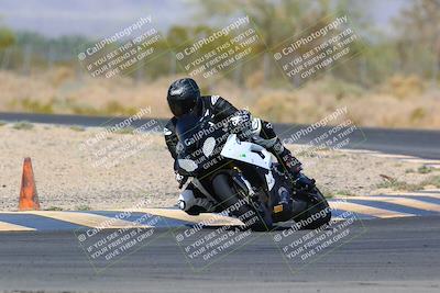 media/Mar-28-2022-Superbike Trackdays (Mon) [[b8603d0f67]]/Open Track Time/Turn 7/